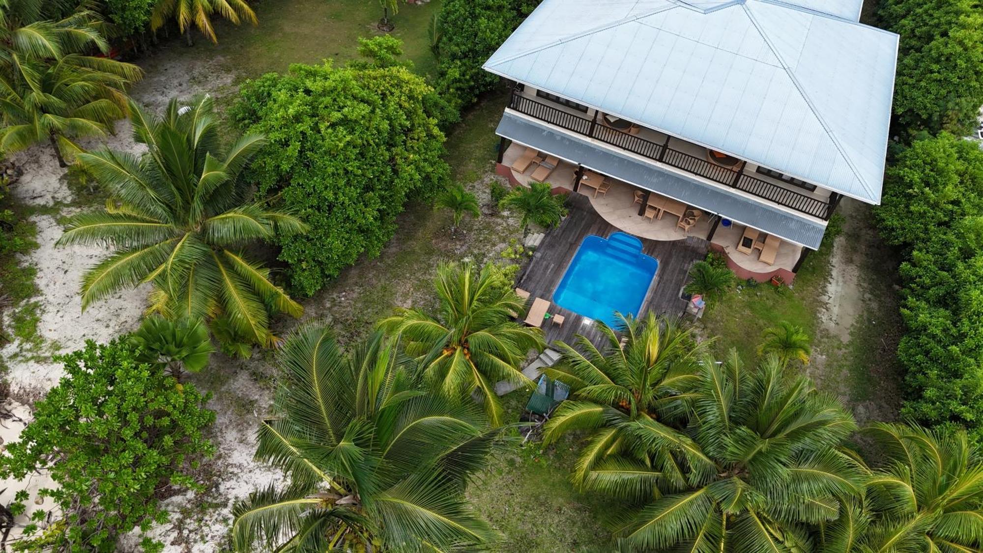 Surf Tropical Villa Seascape セール島 エクステリア 写真